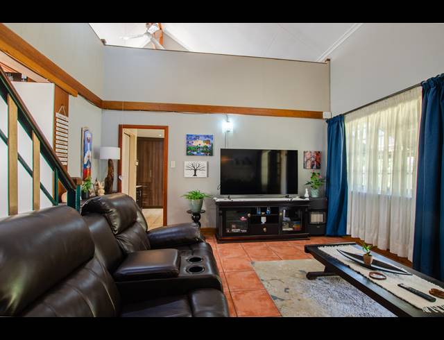 3 BEDROOM DUET FOR SALE IN MONUMENT PARK